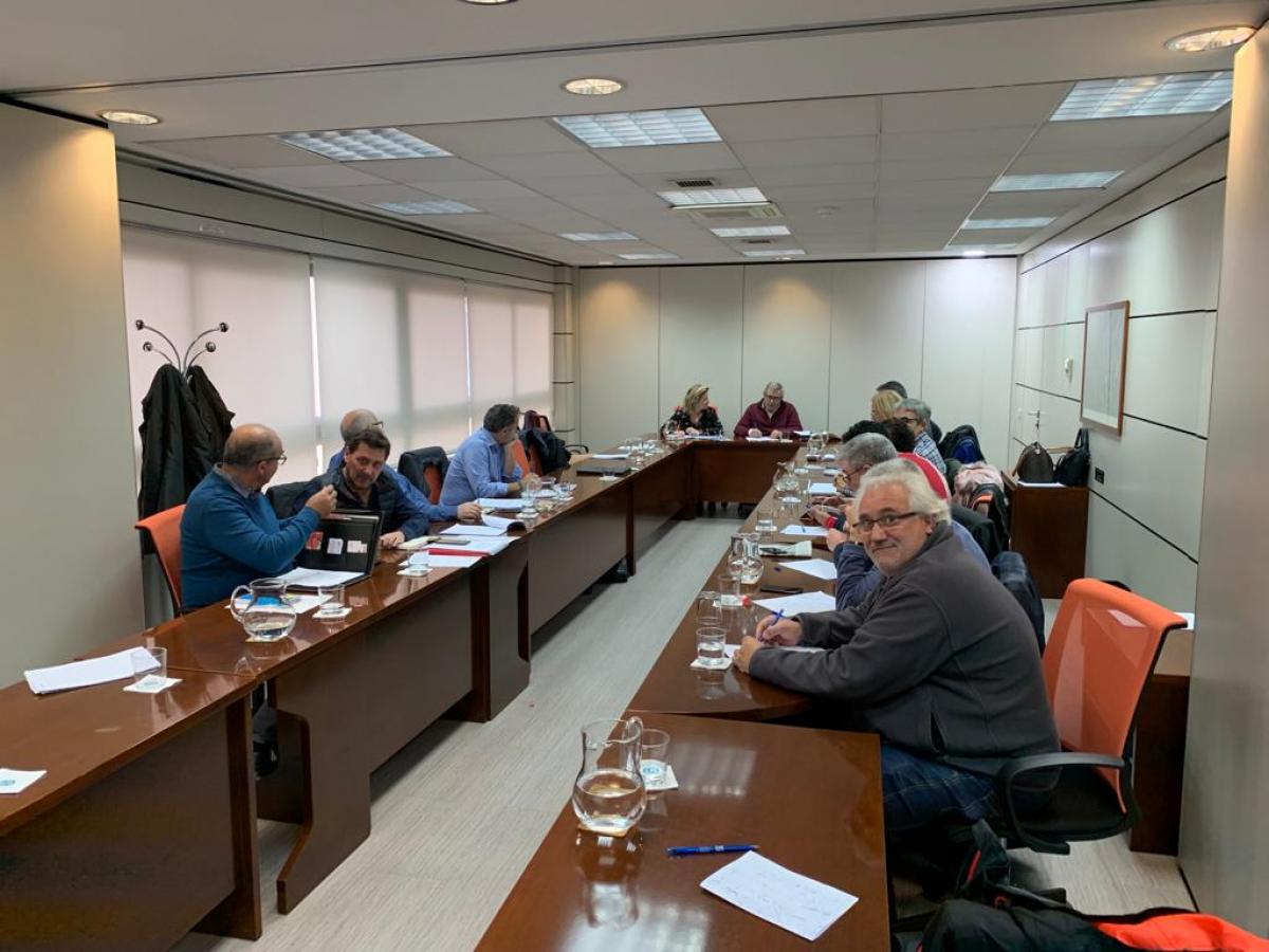 Reunión sindicatos y patronal en el Sima