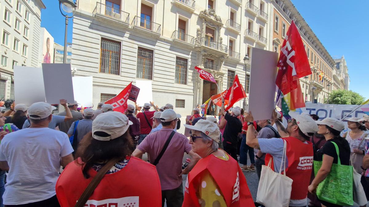 Concentración CCOO en la AGE de 9 de junio de 2026