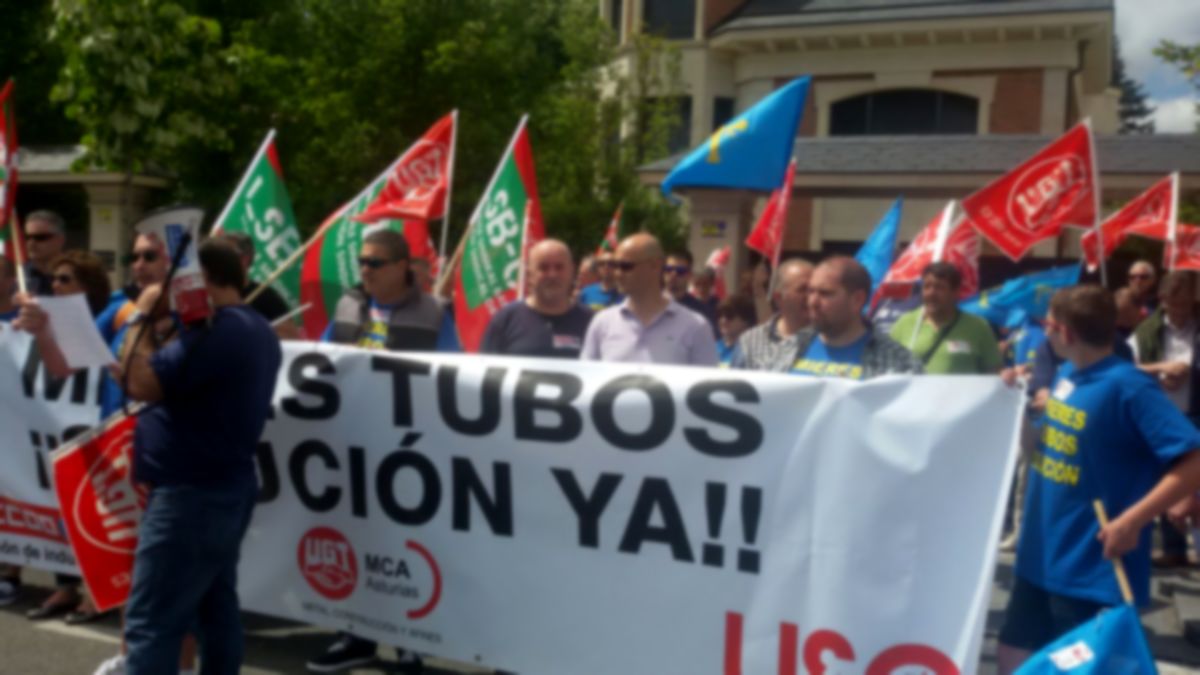 Manifestación Vitoria Mieres Tubos