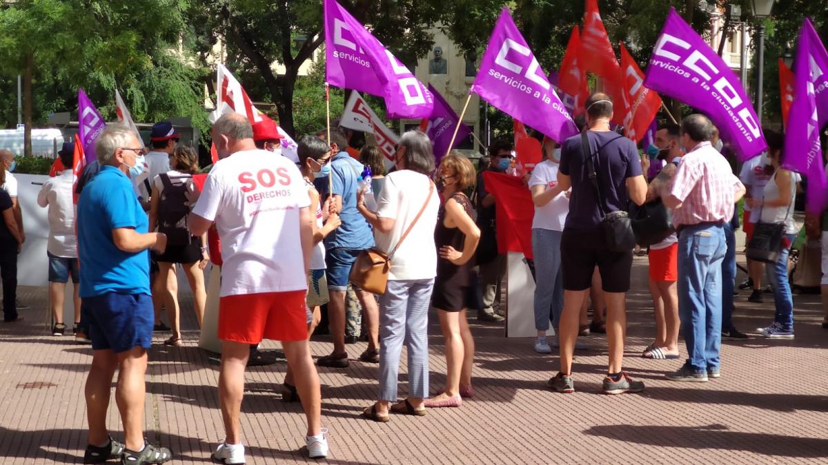 Concentración #SOSderechos para exigir que el Gobierno cumpla los compromisos adquiridos en la AGE