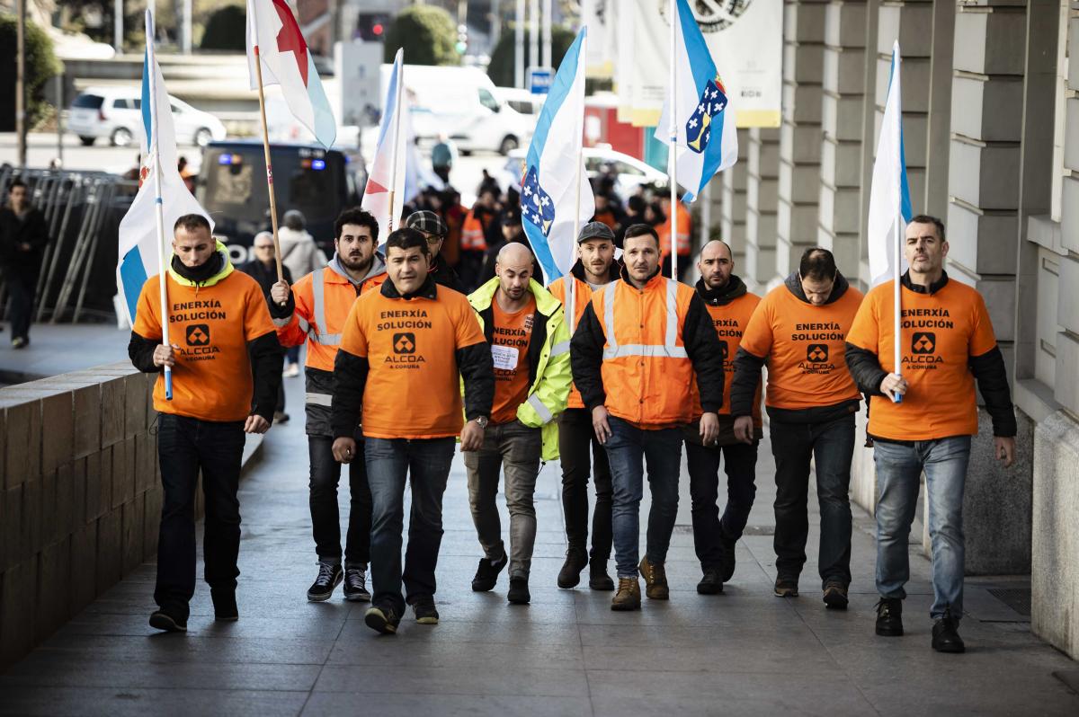 Concentracion Alcoa Congreso de los Diputados