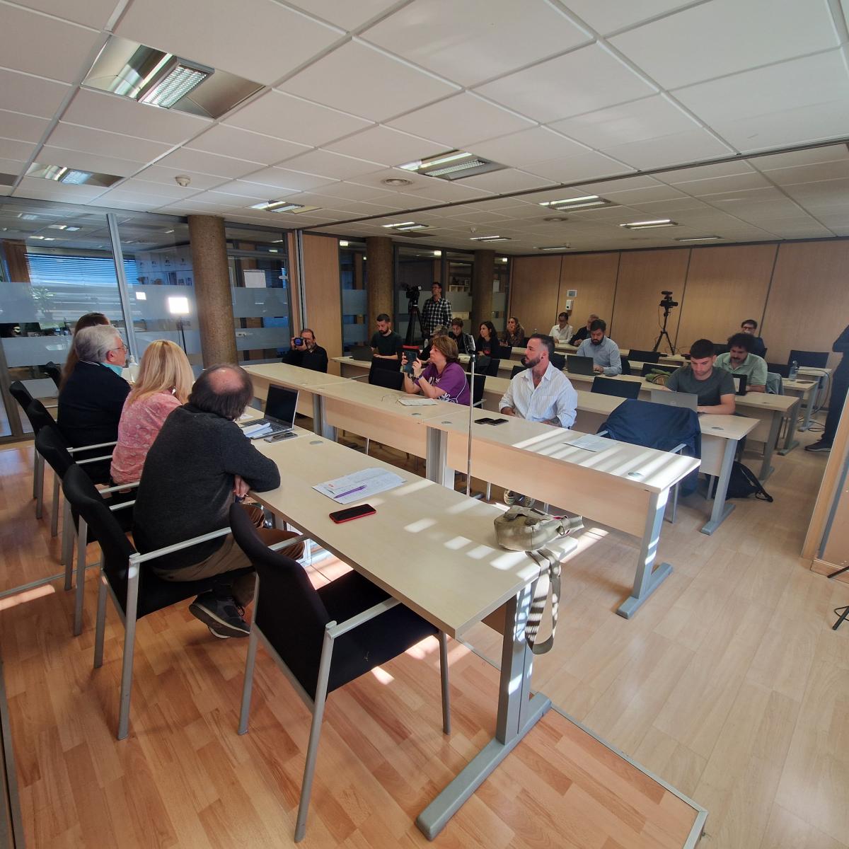 Rueda de prensa para la eliminación de la brecha salarial dentro de la AGE en la negociación del V Convenio Único del personal laboral