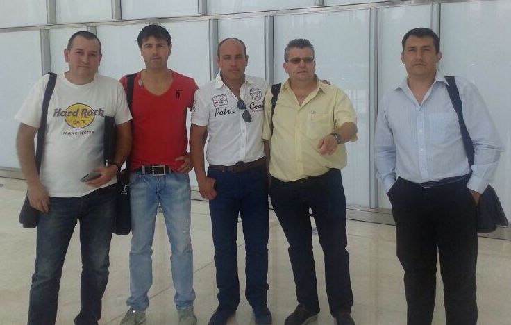 Representantes de CCOO de Industria momentos antes de entrar a la reunión.