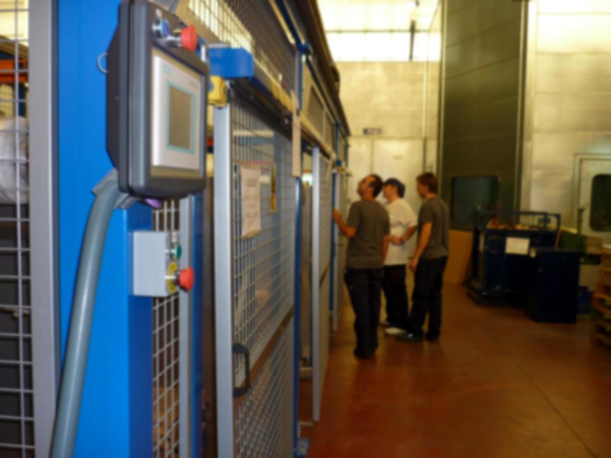 Interior de la factoría que Mivisa tiene en Murcia