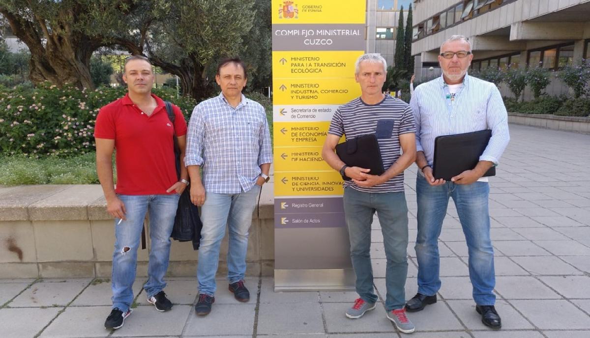 Los sindicatos tienen una propuesta y el Ministerio un libro incompleto