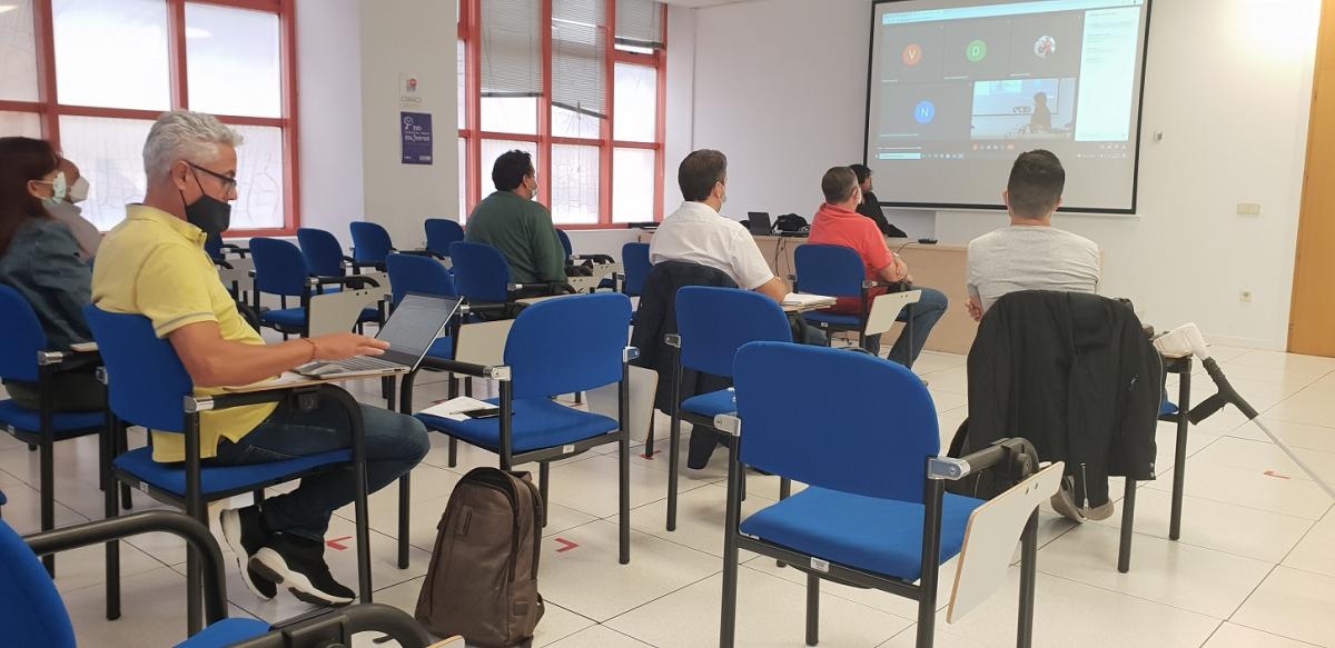 La reunión de la coordinadora del auto se celebró de forma presencial y virtual