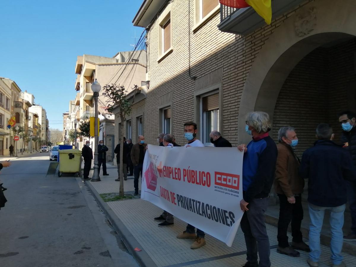 Concentración en Monzón (Huesca) contra la privatización de los canales del Ebro