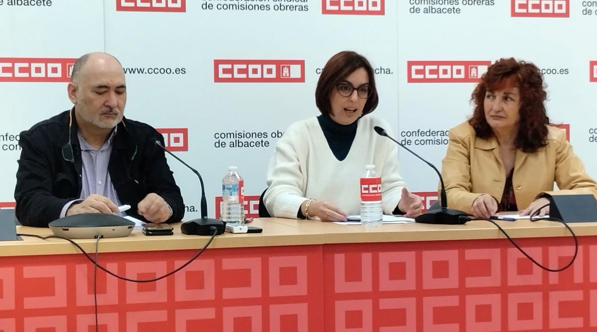 Elisa Fernández, secretaria general del SAE FSC-CCOO, durante una intervención en Albacete