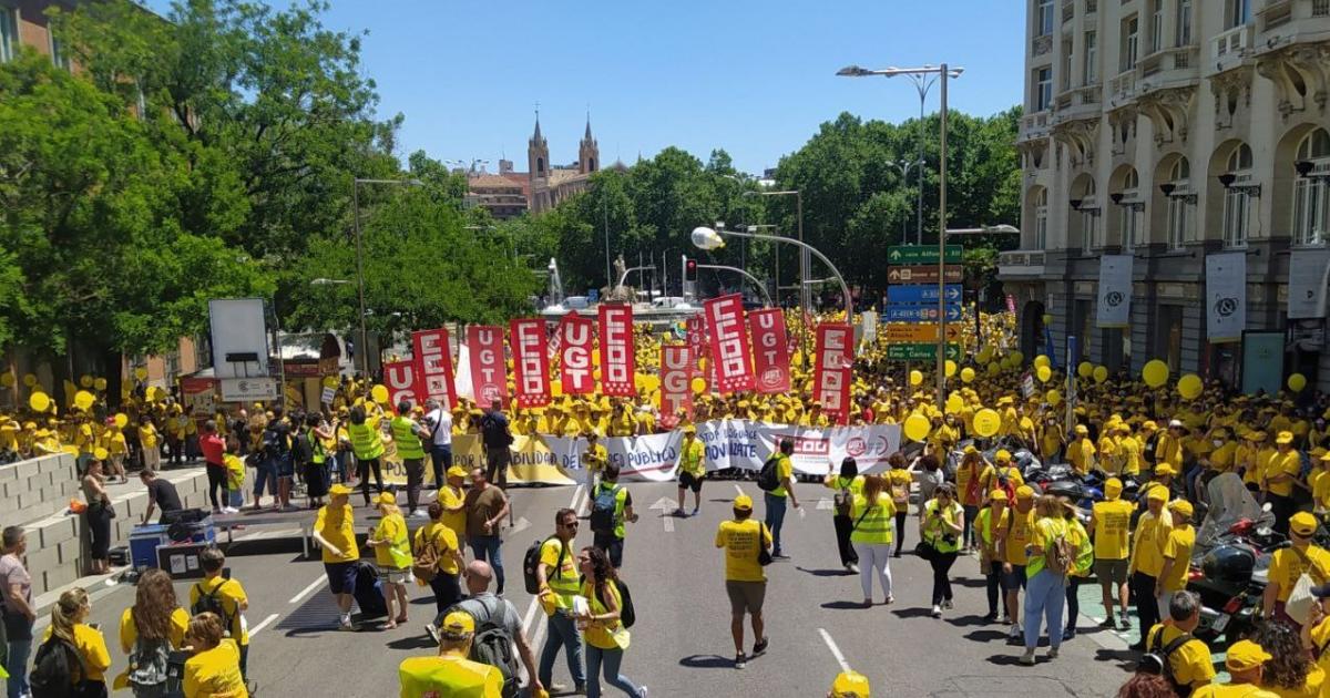 Gran marcha en Madrid #1JUN en defensa del Servicio Público de Correos (foto de FSC-CCOO).