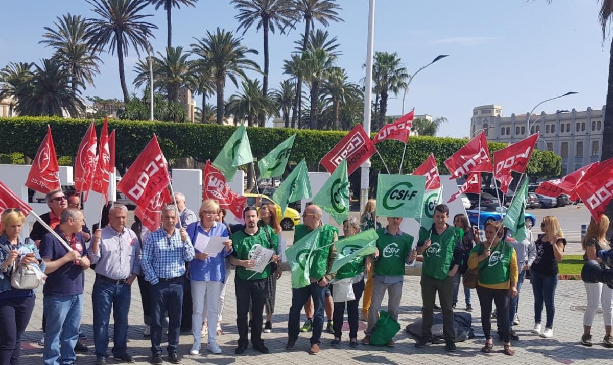 Concentración de Melilla "En defensa de los Servicios Públicos"