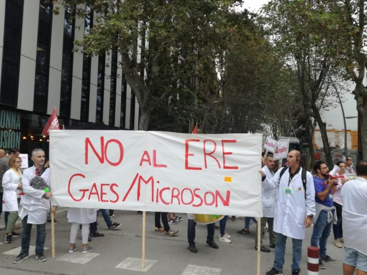 Concentración de trabajadores de Microson