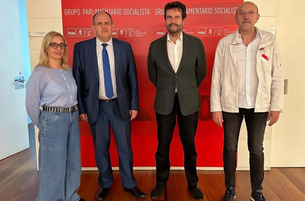 De izquierda a derecha: la secretaria general del sector de la Administración General del Estado, Esther Abajo, el diputado socialista José Luis Aceves, el secretario de Institucional de FSC-CCOO, Rafael García, y el secretario federal de Políticas Públicas, Mariano Alcubierre