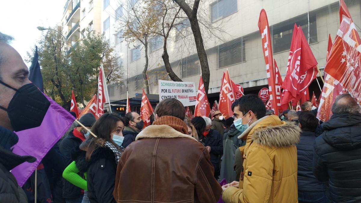 Bajo el lema ‘Ahora los salarios. ¡Pagad más!’, CCOO y UGT han convocado concentraciones en Madrid, Valencia y Valladolid