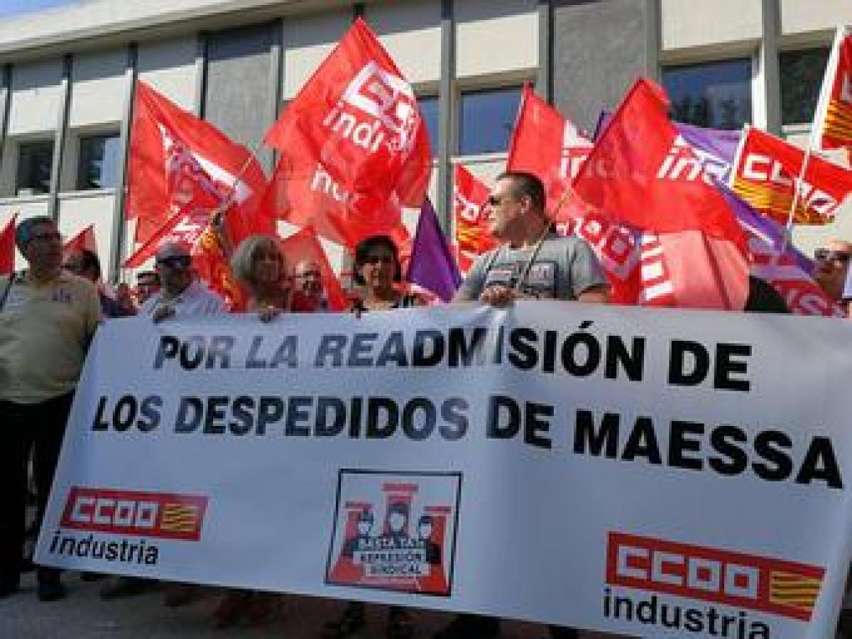 Concentración en las puertas de Endesa de Zaragoza