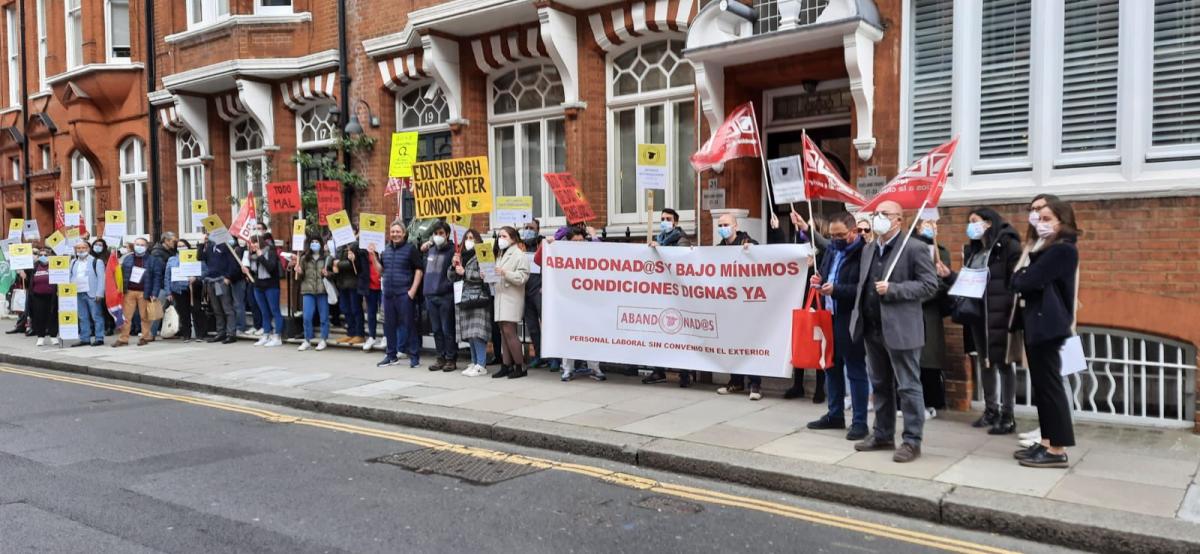 Personal de consulados de Reino Unido y embajada de Londres comienzan huelga indefinida.