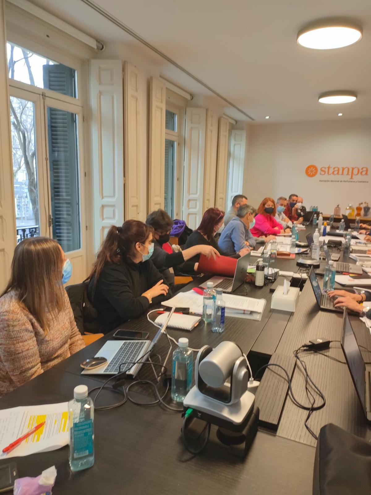 La Mesa Negociadora del Convenio de Perfumería y Afines