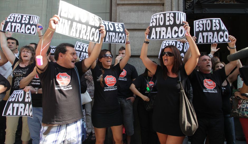 La presión sindical fuerza un acuerdo sobre la paga extra y abre un proceso de negociación con la Comunidad de Madrid