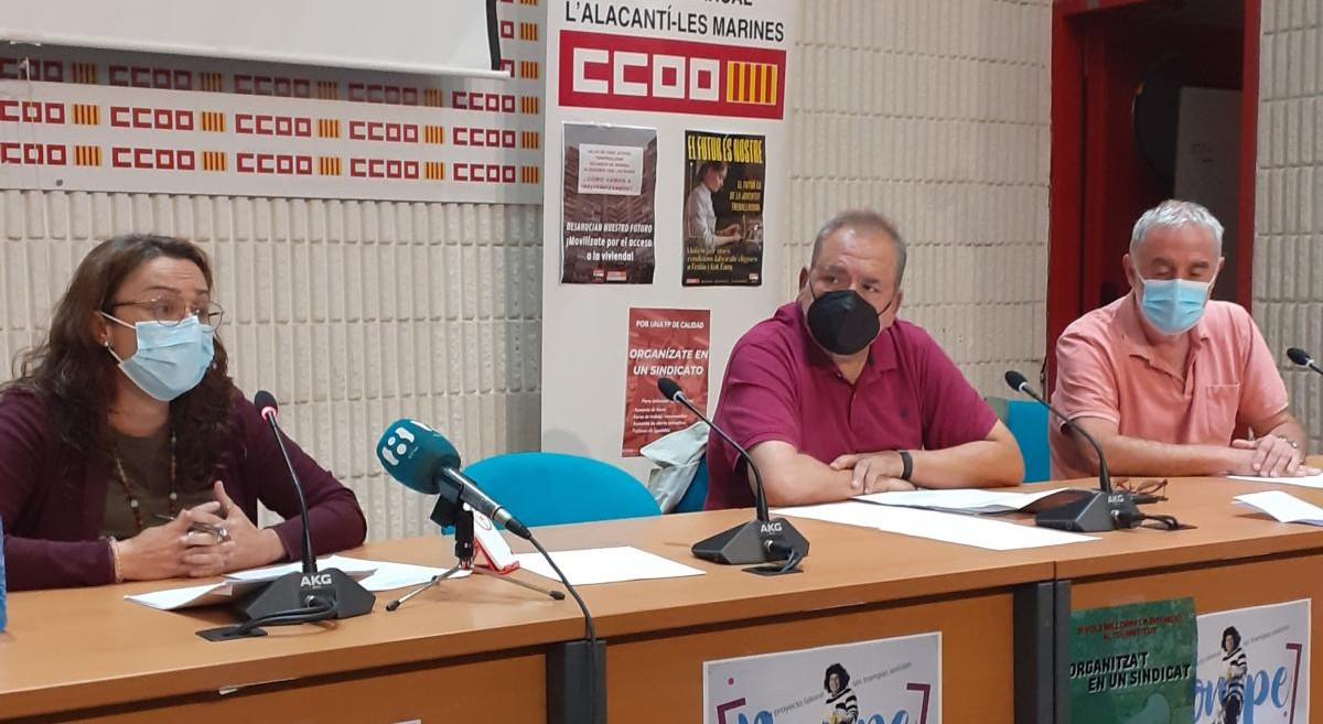 Silvia Fernández, José María López y Jorge Segura, ayer, en Comisiones Obreras de Alicante.
