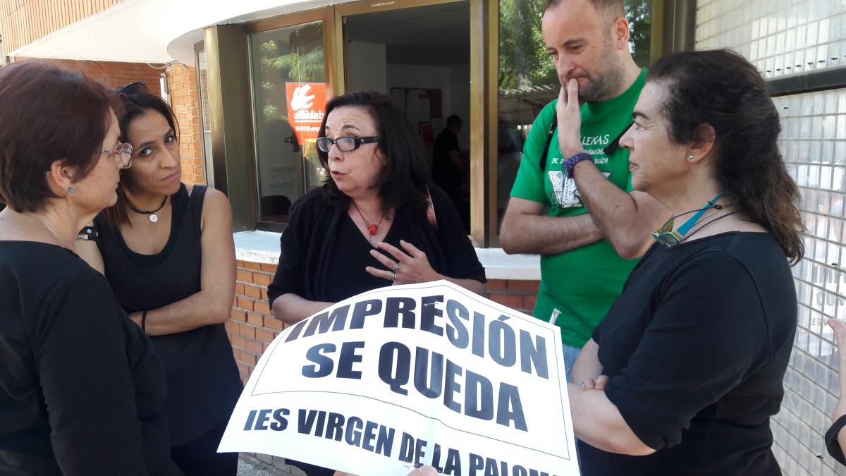 CCOO en defensa del ciclo de Artes Gráficas en el IES La Paloma