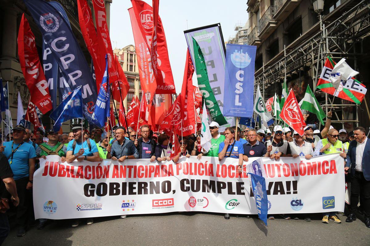 Manifestación por la jubilación anticipada de las Policías Locales y Autonómicas