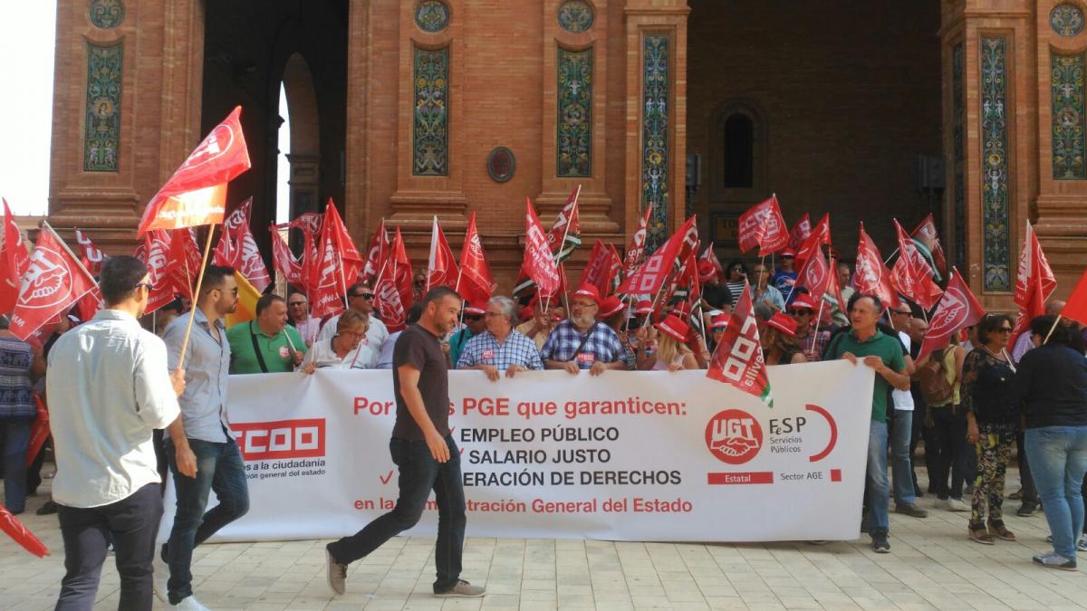Concentración 10 octubre 2017 en Sevilla