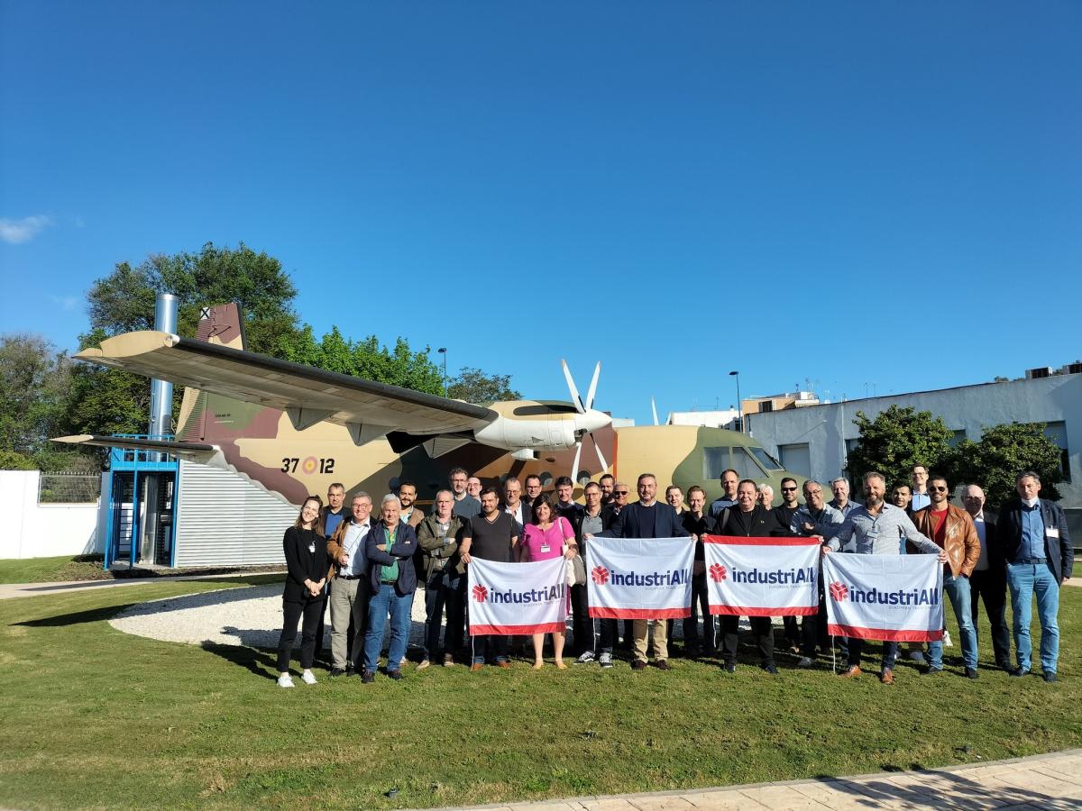 taller aeronáutica Sevilla IndustriALL