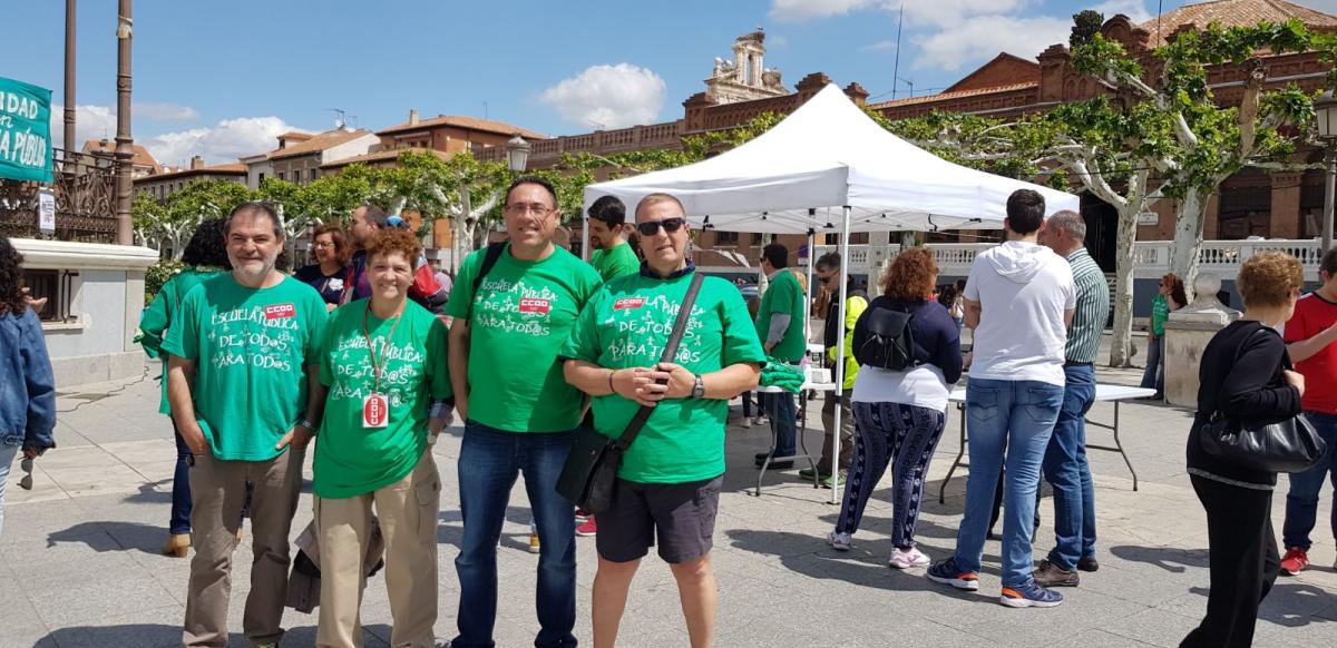 Se celebra en Alcalá de Henares la V Marcha del Lápiz Verde, en defensa de la Educación Pública.