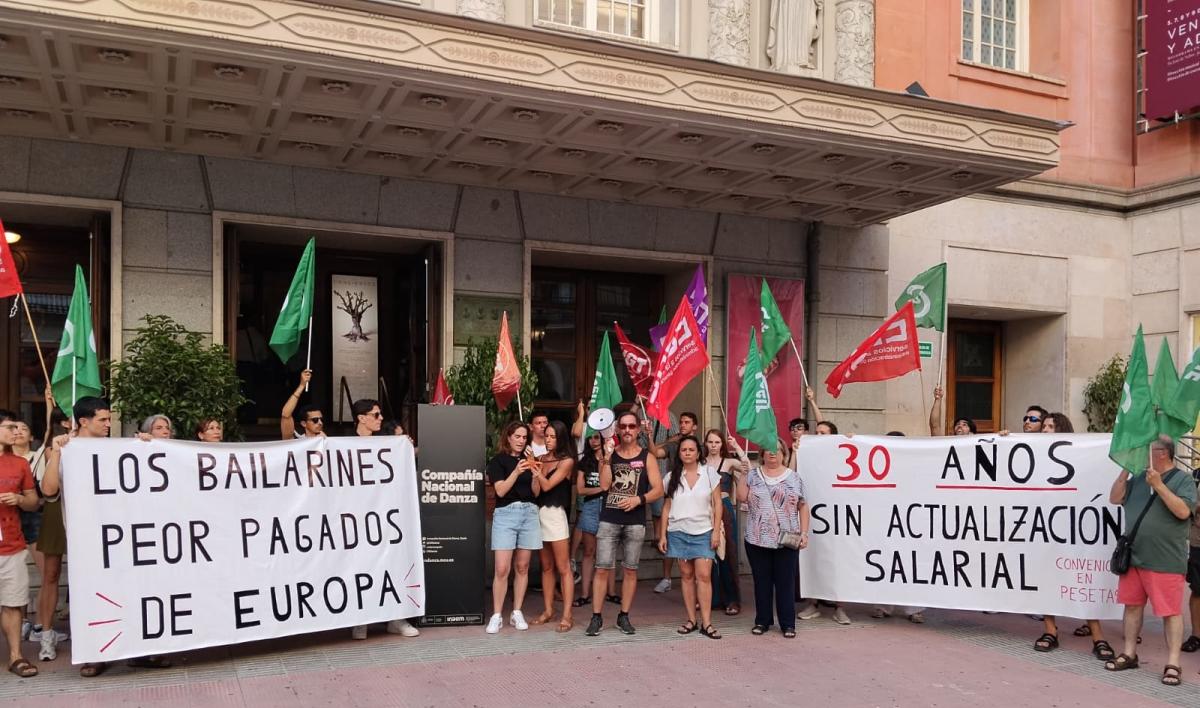 El grito de dignidad de la danza estatal