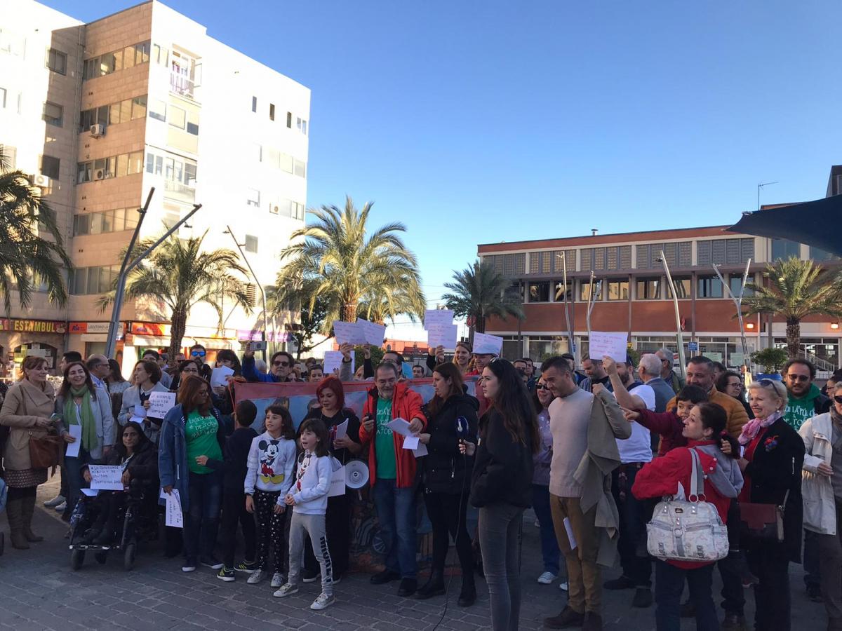 Concentración por la construcción inmediata del Centro de Educación Especial de Torrejón de Ardoz
