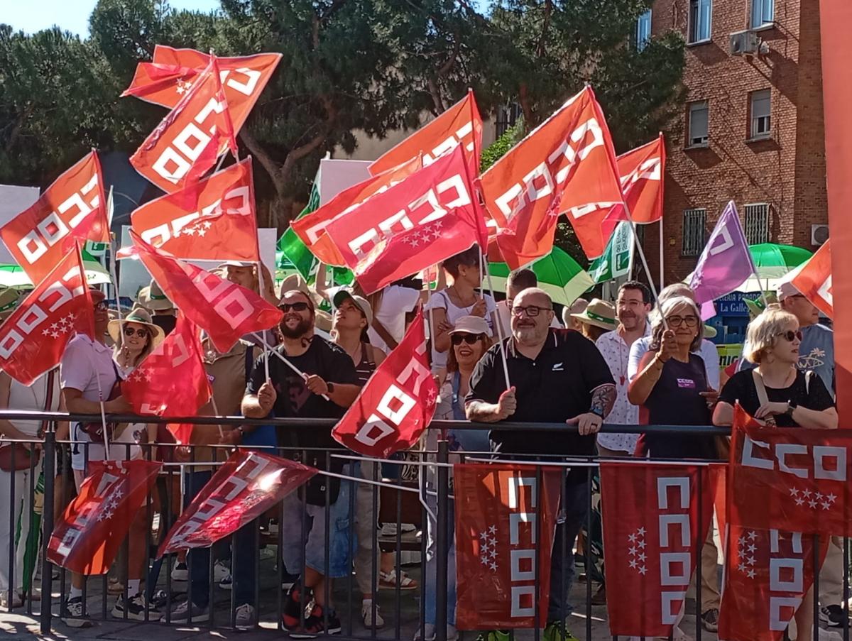 La Sanidad Pública no puede seguir esperando acuerdos que no llegan. 35 horas ya!.Concentración Gómez Ulla 2026
