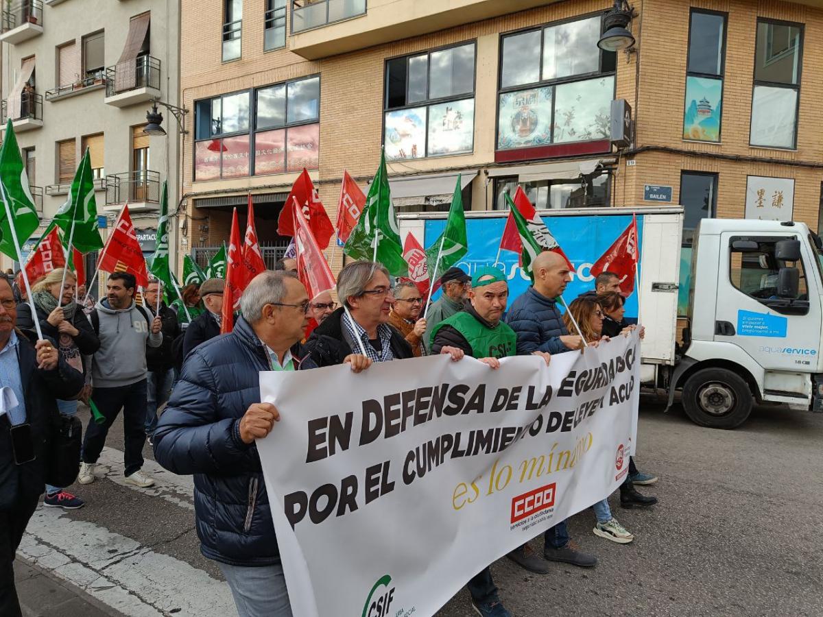 En Valencia, protesta de los empleados públicos de la Seguridad Social.