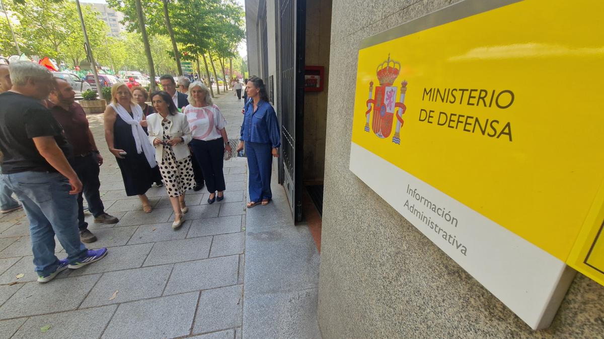 Éxito en la concentración para la subida salarial del Personal Civil del Ministerio de Defensa