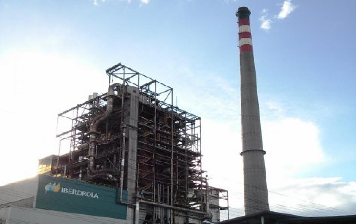 Central térmica de Lada