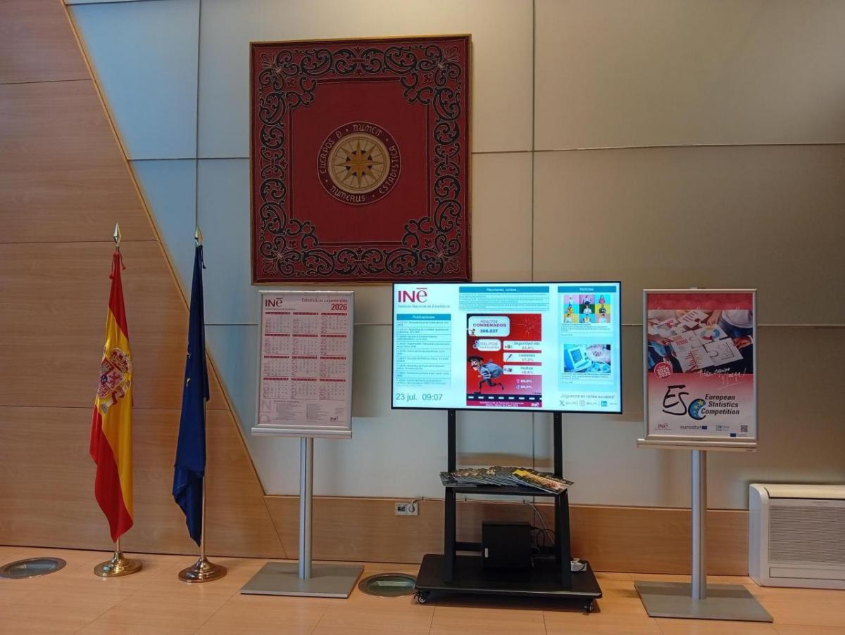 Hall de la Sede del INE en Manoteras