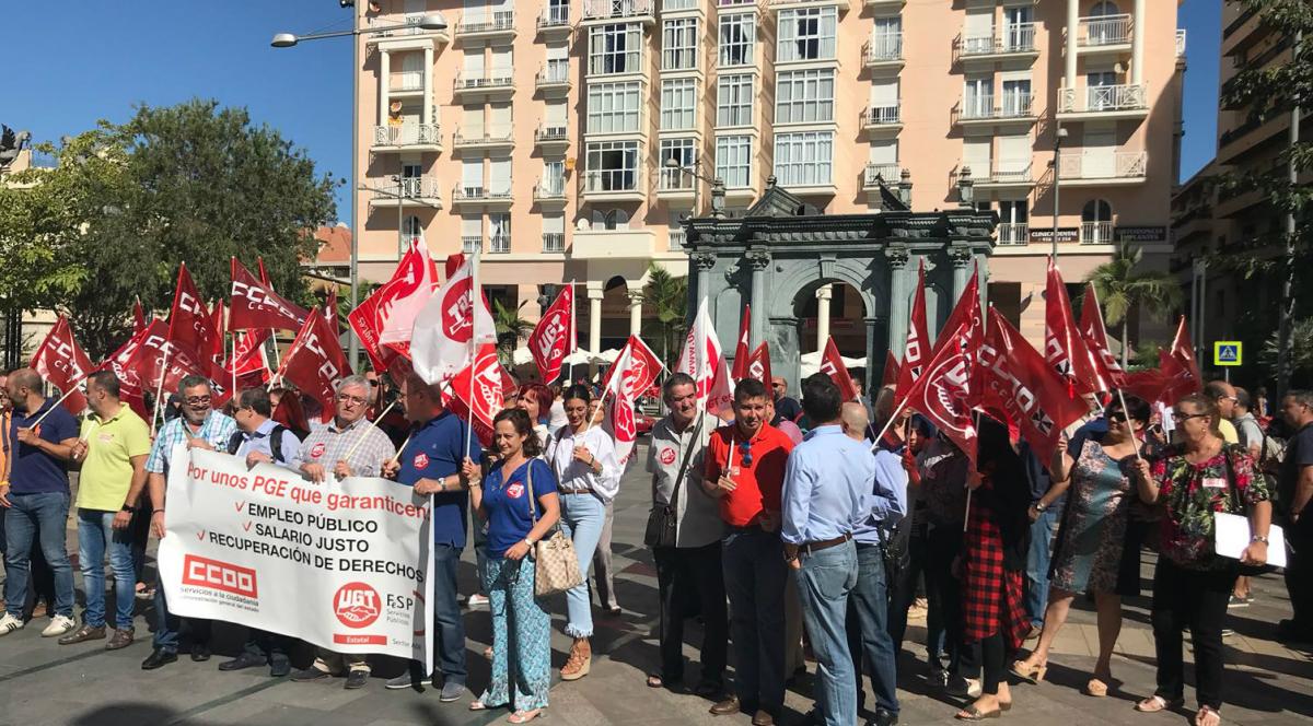 Concentración de delegadas y delegados de las Administraciones Públicas en Ceuta