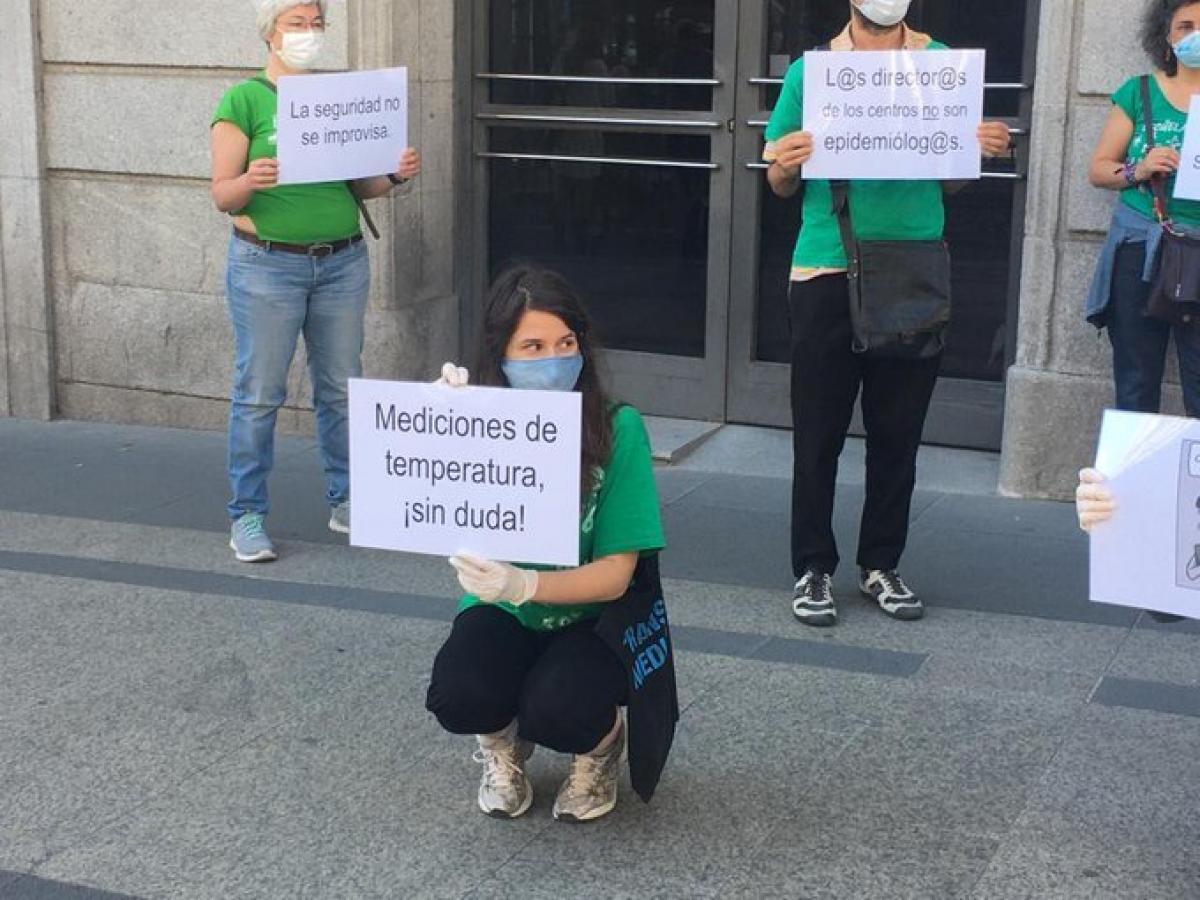 Protesta ante la Consejería de Educación