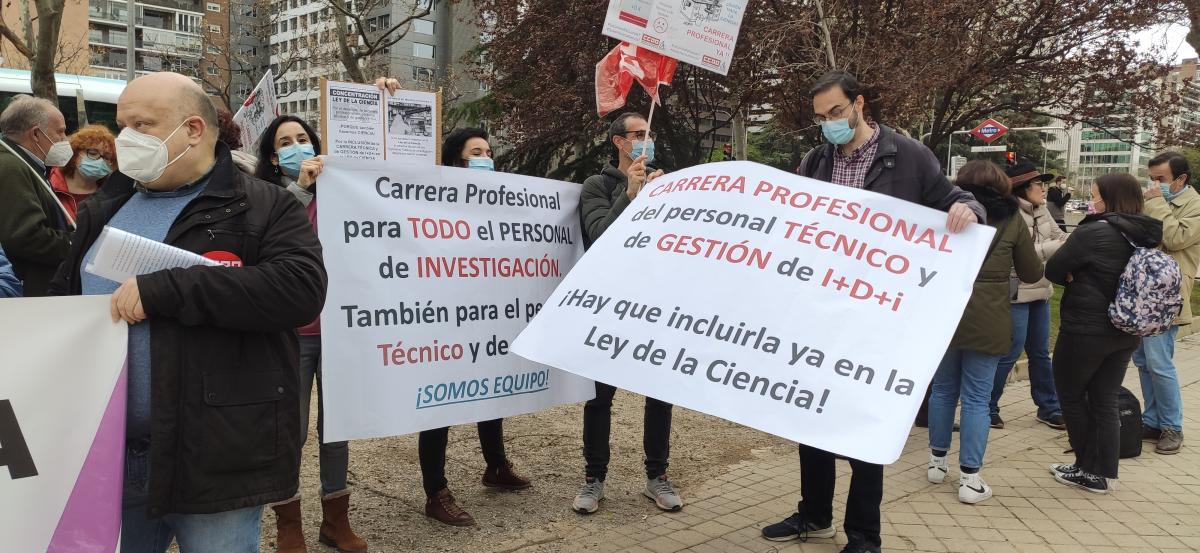CCOO sale a la calle para reclamar derechos para todo el personal de investigación.