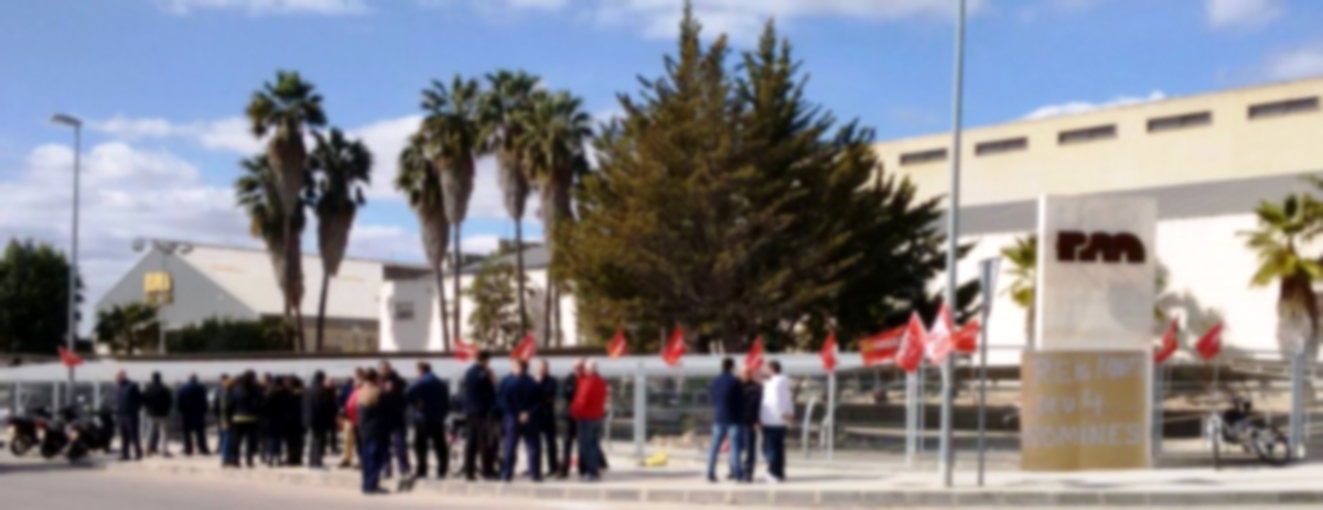 Paros denunciando el impago de cuatro nóminas